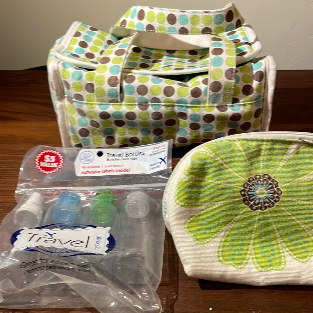 Contents toiletry makeup bag